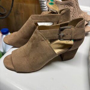 Light Brown Heels